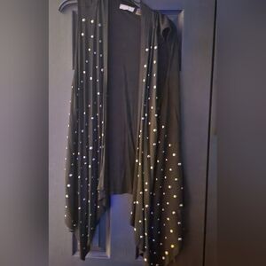 Evolution by cyrus sleeveless cardigan..